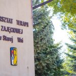 Na scianie napis Warsztat Terapii Zajęciowej w Starej Wsi