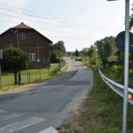 Zniszczona droga do przebudowy.