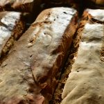 Wypieczony chleb staropolski.