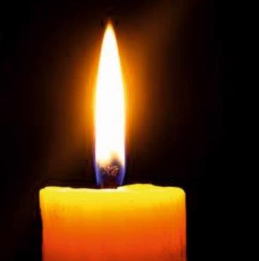 Paląca się świeca